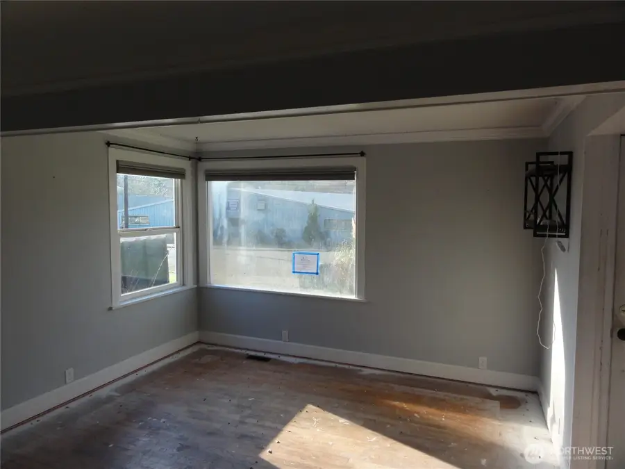 1126 N Callow Avenue, Bremerton, WA 98312 - #3