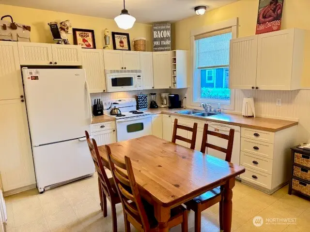 102 Shenanigan Lane, Oroville, WA 98844 - Image #3