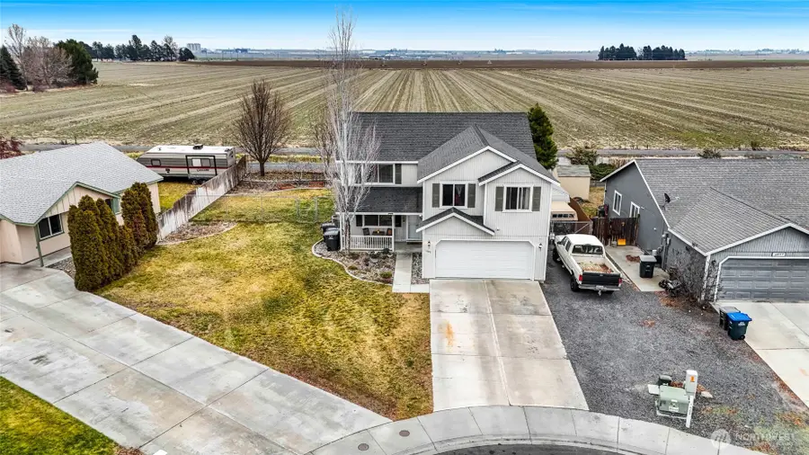 1407 S Husky Drive, Moses Lake, WA 98837 - #2