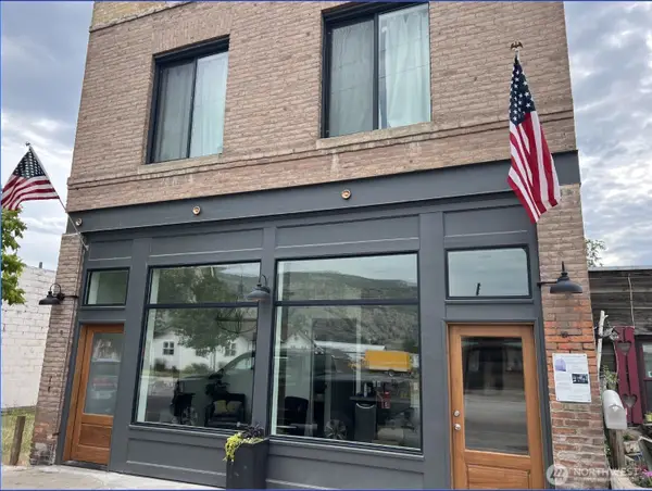 1120 Main Street, Oroville, WA 98844