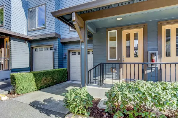 2115 201st Place Se #F-4, Bothell, WA 98012