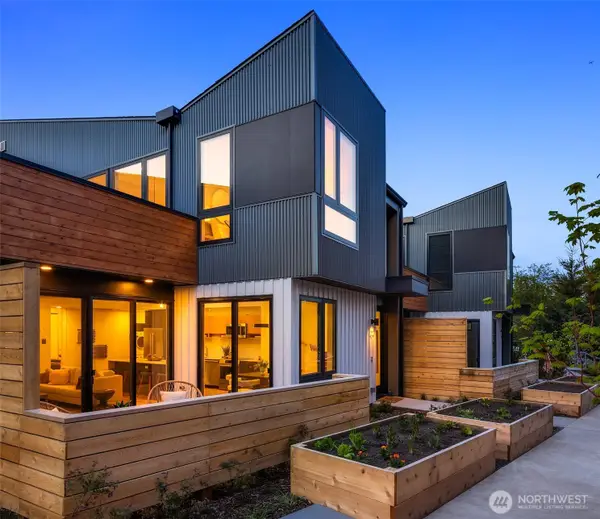 228 Canopy Path Nw, Bainbridge Island, WA 98110