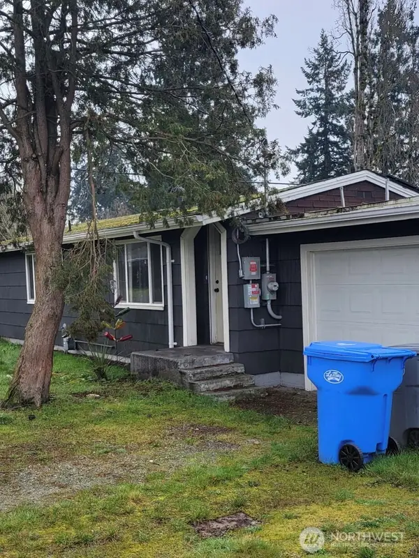 1402 Violet Meadow Street S, Tacoma, WA 98444