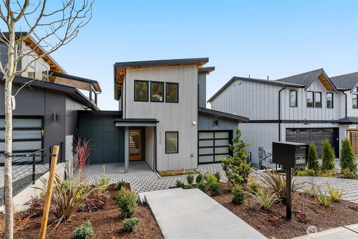 6038 50th Avenue Ne #B, Seattle, WA 98115 - Image #1