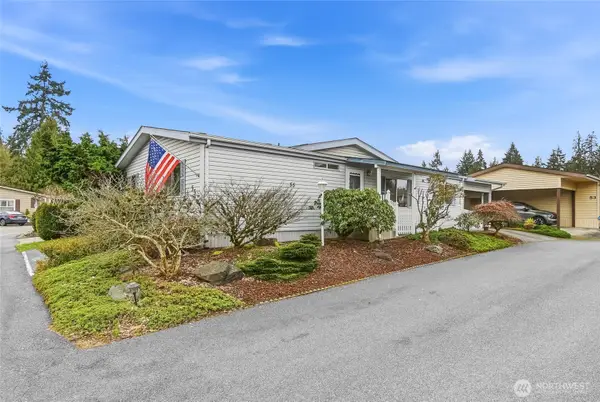 32820 20th Avenue S #55, Federal Way, WA 98003