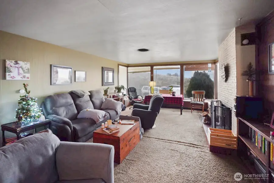 321 Maringo Road, Ephrata, WA 98823 - Image #2