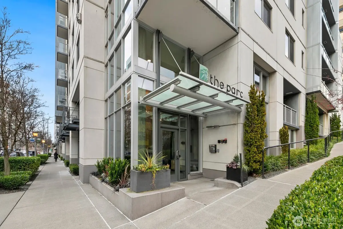 81 Clay Street #428, Seattle, WA 98121 - Image #1