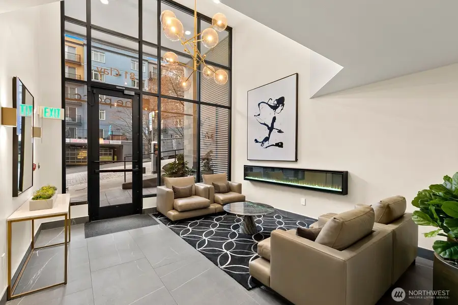 81 Clay Street #428, Seattle, WA 98121 - Image #3