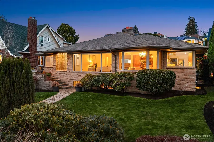 2510 Magnolia Boulevard W, Seattle, WA 99819 - Image #3