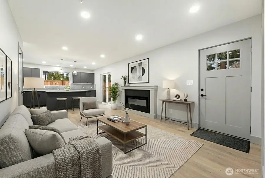 13007 1st Avenue Ne, Seattle, WA 98125 - Image #3