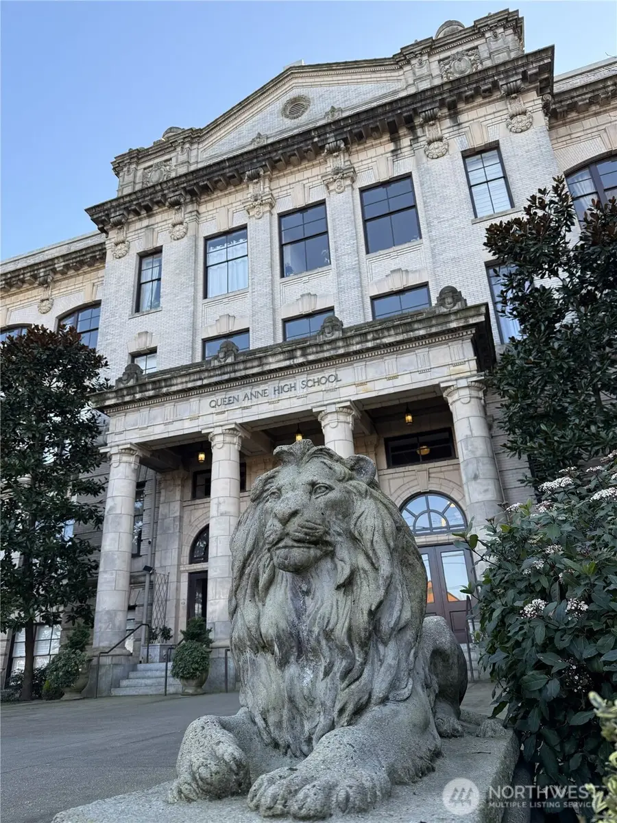 201 Galer Street #442, Seattle, WA 98109 - Image #3