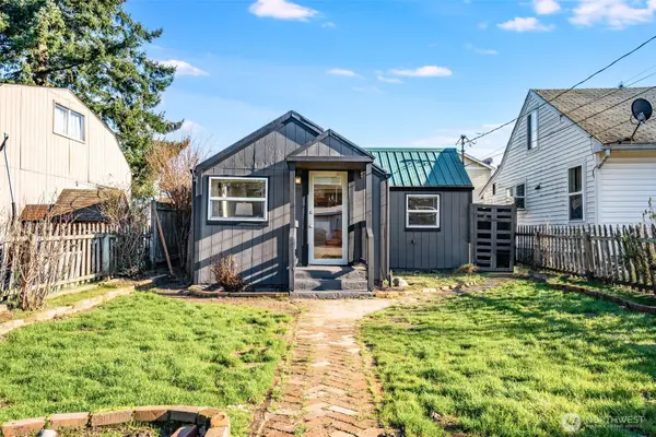 12406 2nd Place Sw, Seattle, WA 98146