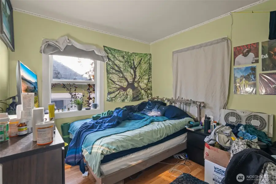 341 NE 51st Street, Seattle, WA 98105 - Image #2