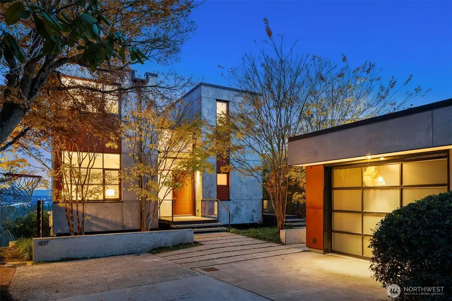 1527 E Howe Street, Seattle, WA 98112 - Image #2