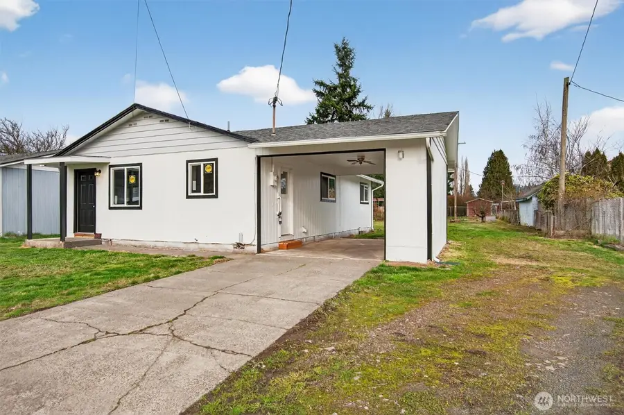 109 Barnes Street, Kelso, WA 98626 - Image #3