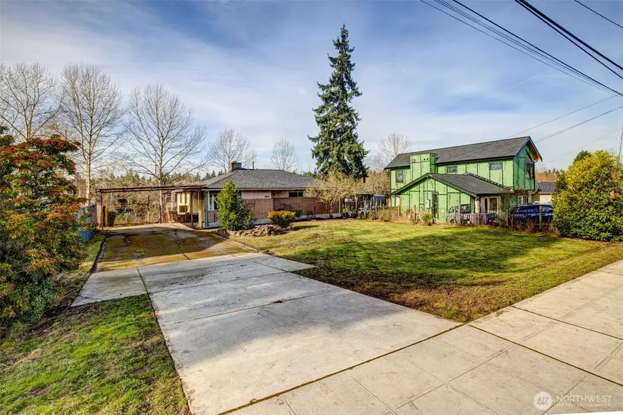 8637 24th Avenue Sw, Seattle, WA 98106 - #2