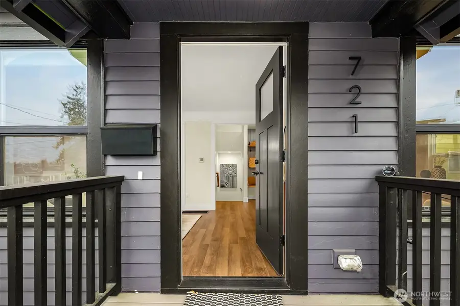 721 N 97th Street, Seattle, WA 98103 - Image #3