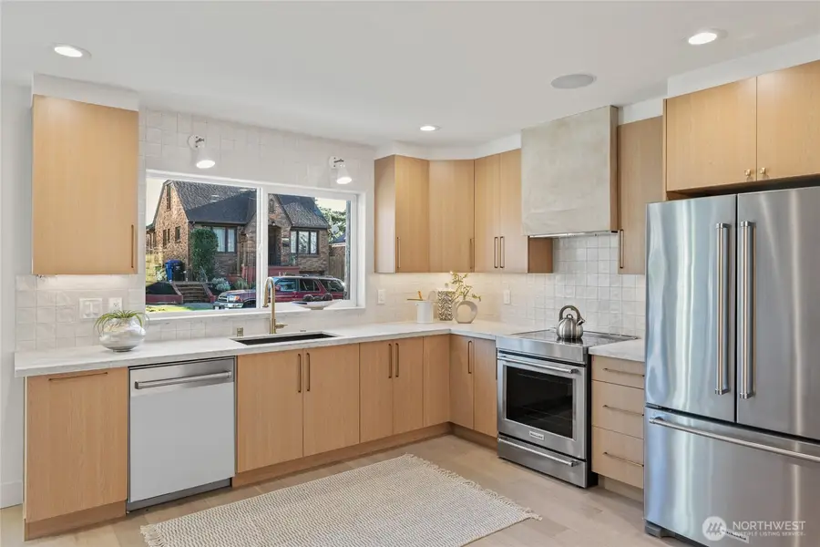 6315 9th Avenue Nw, Seattle, WA 98107 - Image #3