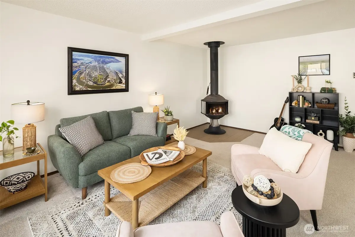 1612 33rd Street #104, Everett, WA 98201 - #1