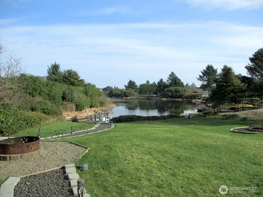 369 N Razor Clam Drive Sw, Ocean Shores, WA 98569 - #2