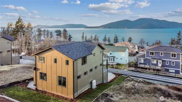 3706 W 3rd Street, Anacortes, WA 98221