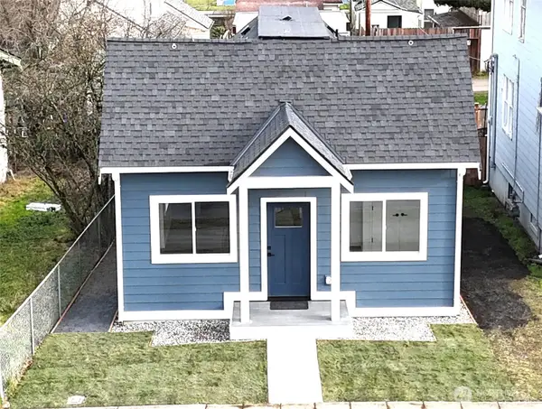 2405 Rockefeller Ave, Everett, WA 98201