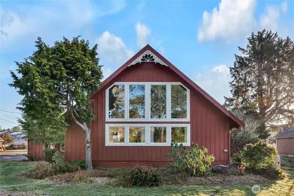 1106 46th Place, Seaview, WA 98644