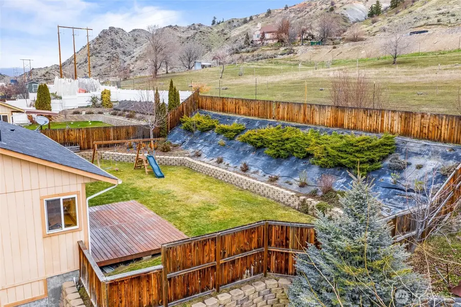 3953 NE Vista Del Rey Drive, East Wenatchee, WA 98802 - Image #2