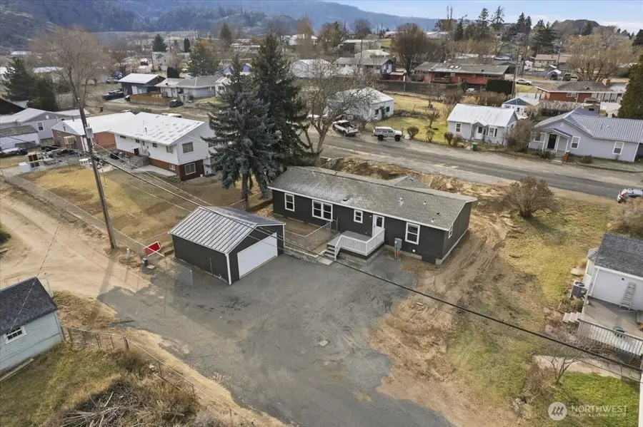 112 Washington Place, Electric City, WA 99123 - Image #2