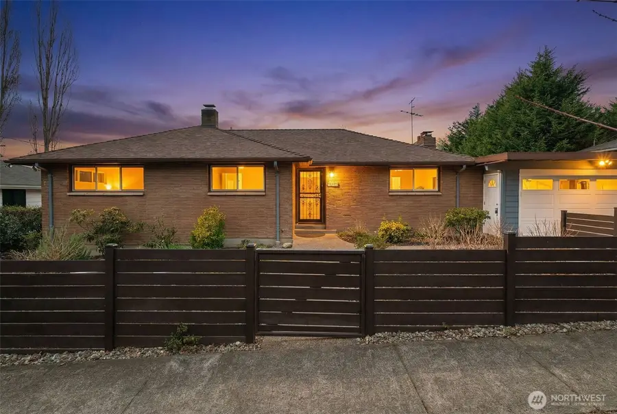 2539 30th Avenue S, Seattle, WA 98144 - Image #2