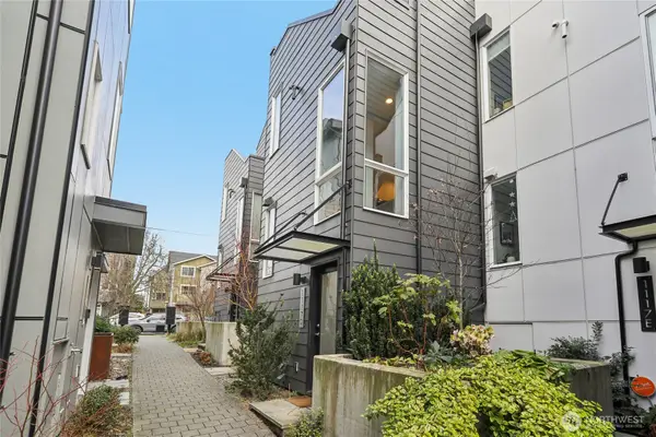 1117 NW 56th Street #D, Seattle, WA 98107