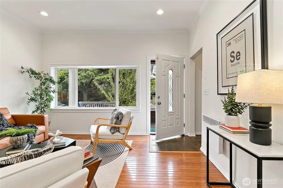 1913 E Spruce Street, Seattle, WA 98122 - #2