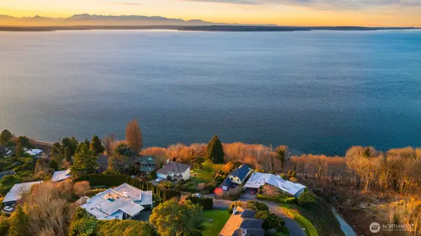 1932 NW Blue Ridge Drive #6, Seattle, WA 98177