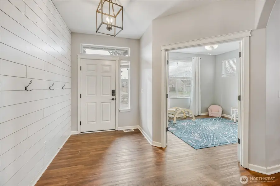 15348 Chad Drive Se, Yelm, WA 98597 - Image #3