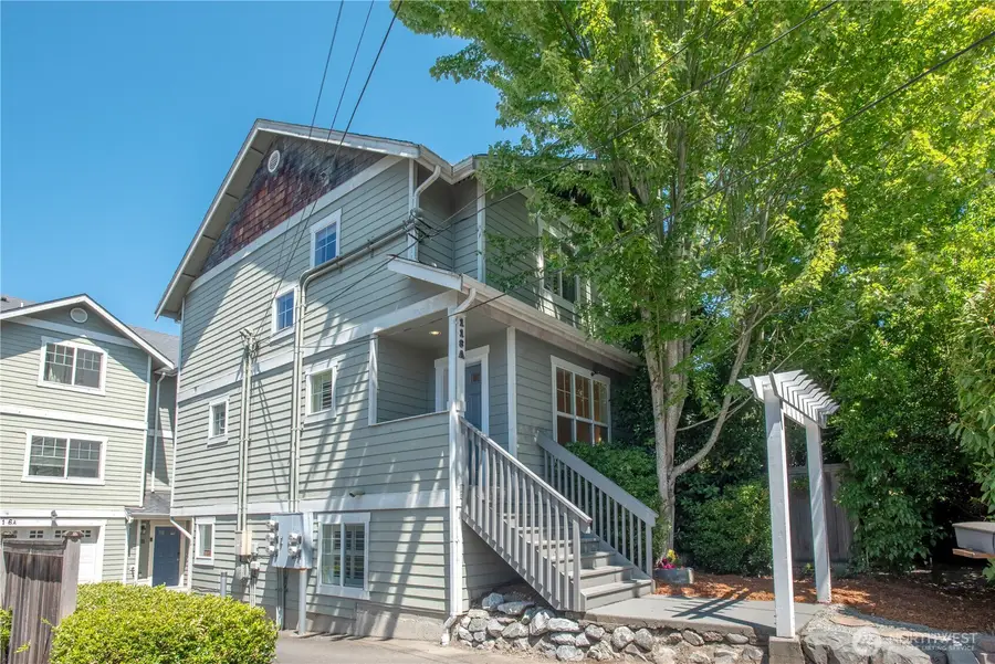 118 N 104th Street #A, Seattle, WA 98133 - Image #2