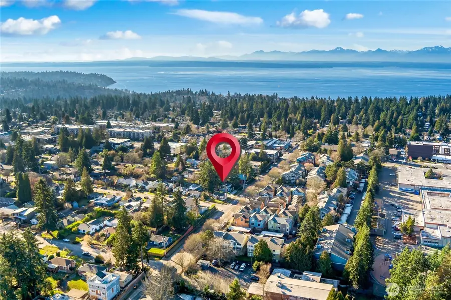 12757 Dayton Avenue N #B, Seattle, WA 98133 - Image #2