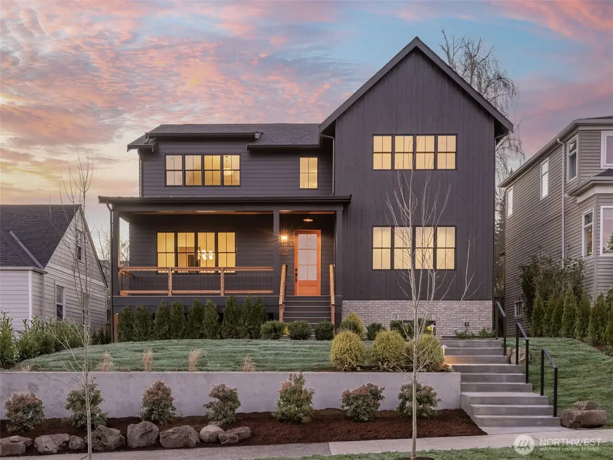 6807 54th Avenue Ne, Seattle, WA 98115 - Image #1