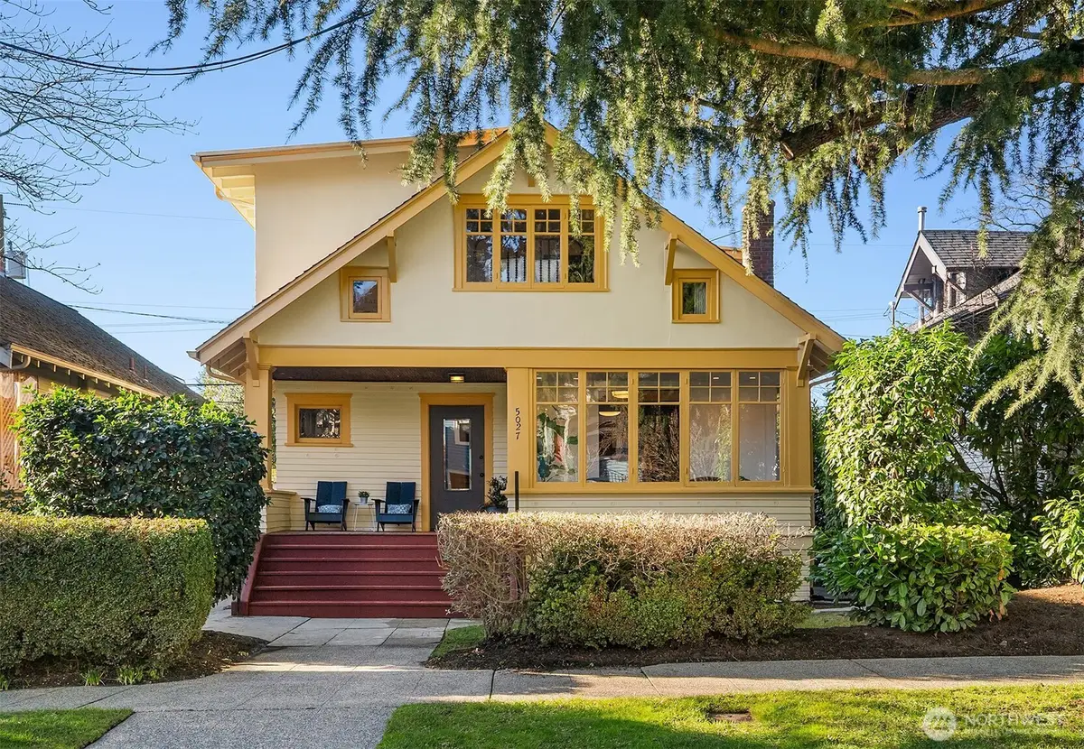 5027 8th Avenue Ne, Seattle, WA 98105 - Image #1