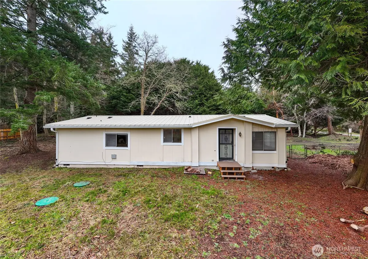 802 Hazzle Court, Coupeville, WA 98239 - Image #1
