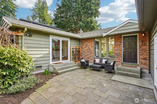 6406 233rd Place Sw, Mountlake Terrace, WA 98043