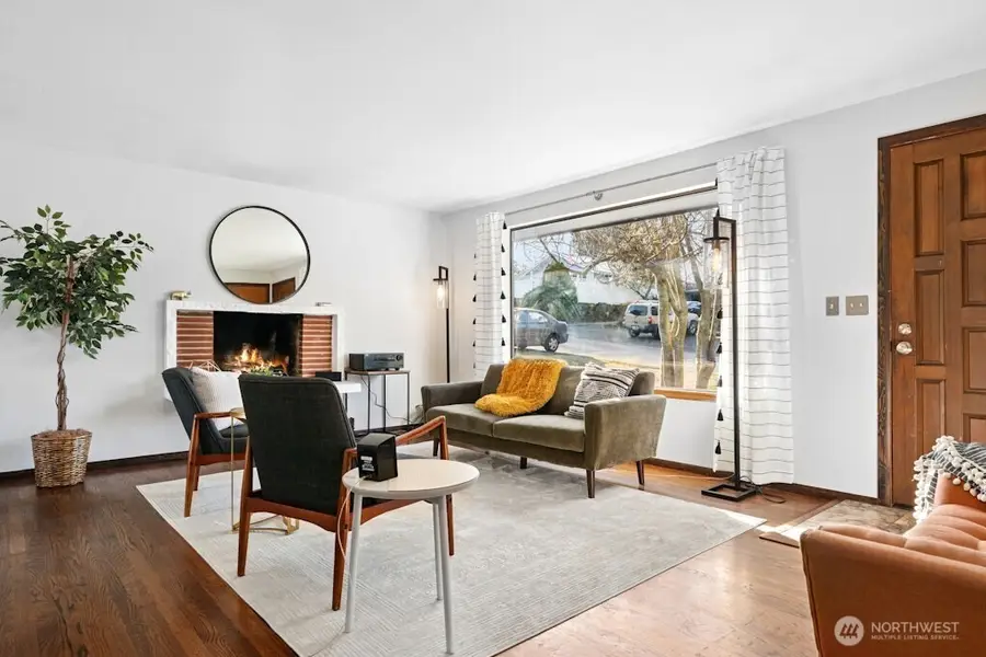 10034 3rd Avenue Sw, Seattle, WA 98146 - Image #3