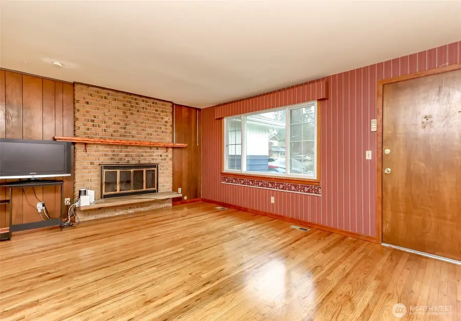 12904 12th Avenue S, Burien, WA 98168 - #2