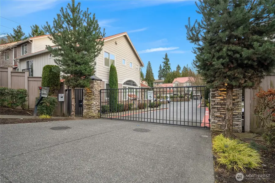 12721 SE 41st Place #109, Bellevue, WA 98006 - Image #2