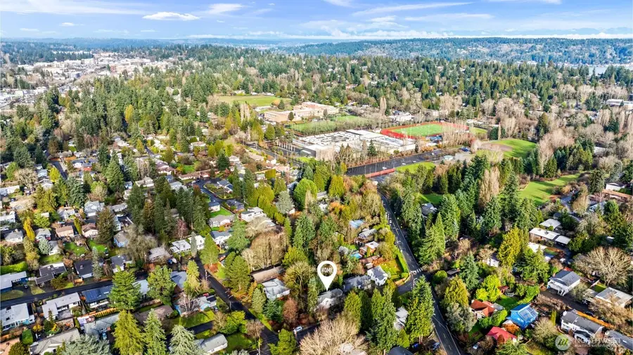 2710 NE 105th Street, Seattle, WA 98125 - #2