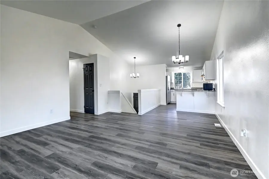 8823 18th Avenue E, Tacoma, WA 98445 - Image #2