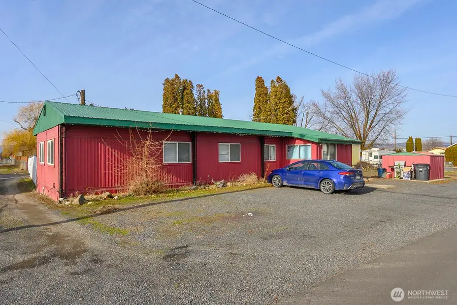 211 N 2nd Street, Coulee City, WA 99115 - Image #2