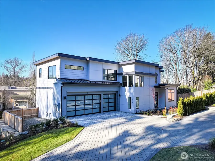 10204 NE 43rd Street, Kirkland, WA 98033 - Image #2