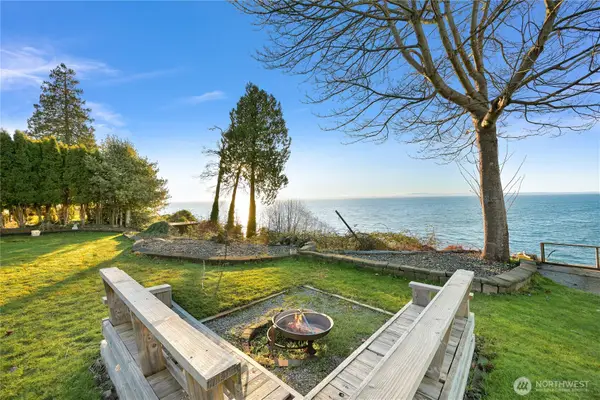 8539 Semiahmoo Drive, Blaine, WA 98230