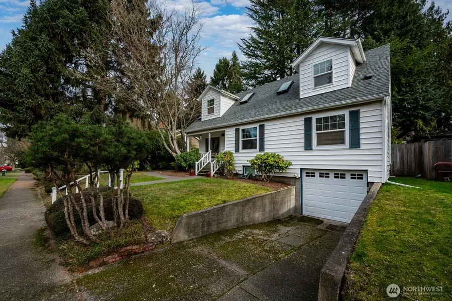 8222 38th Avenue Ne, Seattle, WA 98115 - Image #3