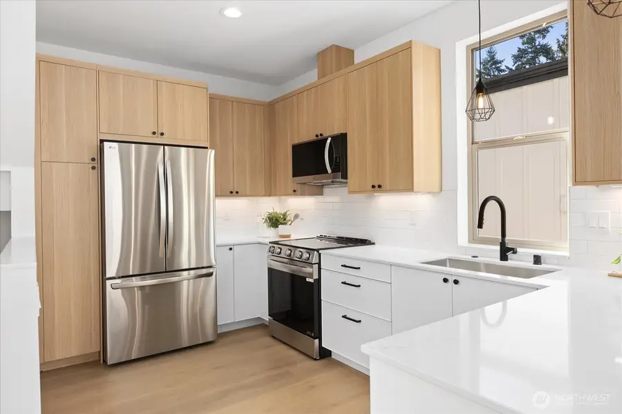 12044 Hiram Place Ne #A, Seattle, WA 98125 - #3